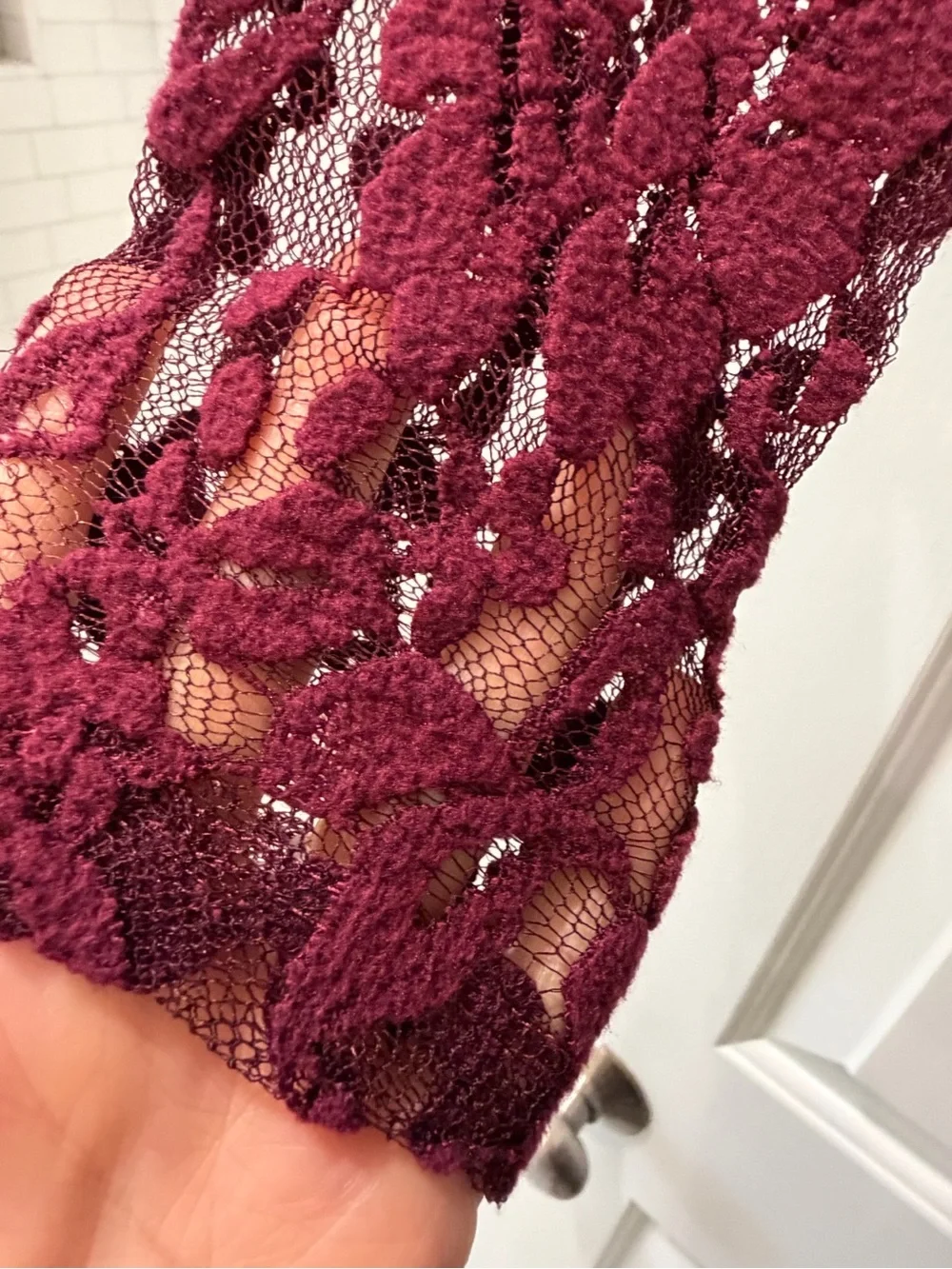 Banana Republic Women's Burgundy Floral Lace Long Sleeve Top